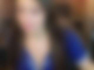 Live cam show with Crystal - Curvy on Camming Site