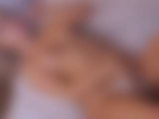 Live cam show with Leonor - Bikini on Camsoda
