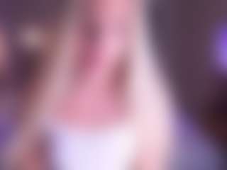 Live cam show with Leonor - Blondie on Camiplay Live