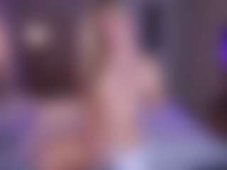 Live cam show with Leonor - Blonde Hair College on livesuperchat.net