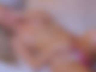 Live cam show with Leonor - Blonde Hair College on Gym Cam Girls