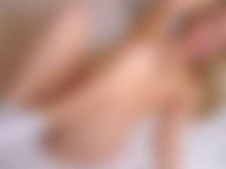 Live cam show with Leonor - Young Adult on Camsoda