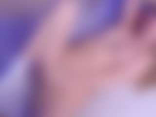 Live cam show with Leonor - Blondie on Camsoda