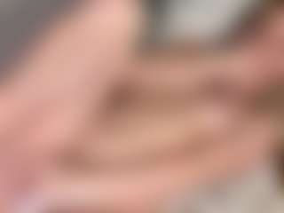 Live cam show with Leonor - Blondie on CamwithHer
