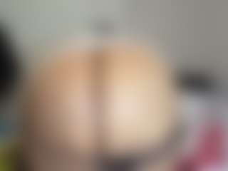 iAndroMedia's Live Sex Cam Show
