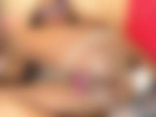 Live cam show with nylaroyale-cr - Moaning on fuck-show.com