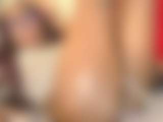 Live cam show with nylaroyale-cr - Moaning on chickslive.net