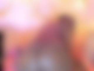 Live cam show with nylaroyale-cr - Moaning on Cam Slut