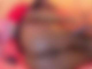 Live cam show with nylaroyale-cr - Moaning on luckytryst.com