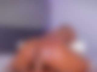 Live cam show with selena-monroy - Dildo Or Vibrator on AdultVida.com