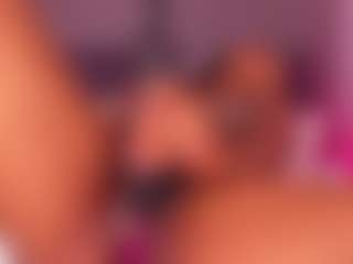 Live cam show with selena-monroy - Toys on Hubzter Live