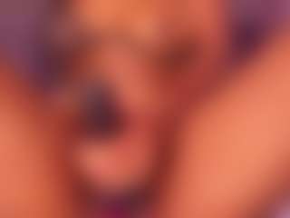selena-monroy's Live Sex Cam Show