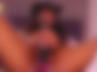 Show de cam en vivo con selena-monroy - Fingers en Camsoda