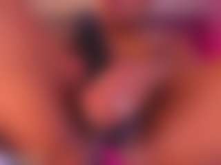 Live cam show with selena-monroy - Small Tits on https://playwithruby.com