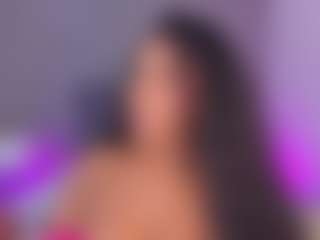 Live cam show with selena-monroy - Brown Eyes Black on Camsoda