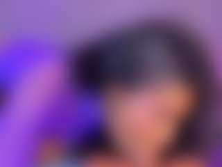 Live cam show with selena-monroy - Striptease on Camsoda
