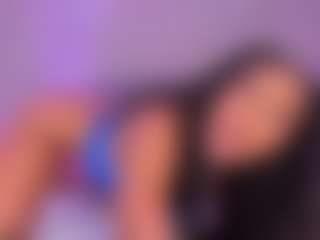 Live cam show with selena-monroy - Small Tits on Dare Cams