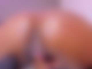 Live cam show with selena-monroy - Asshole Ebony on Gym Cam Girls