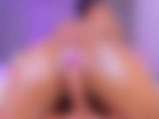 Live cam show with selena-monroy - Gagging on Camsoda