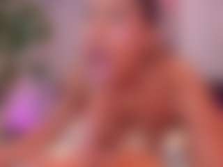 Live cam show with selena-monroy - Ebony Shaved Pussy on Camiplay Live