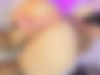 Live cam show with charlotsweett - Cum In Pussy on Camsoda