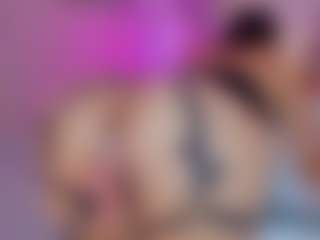 Live cam show with charlotsweett - Erotic Dance on Fling VIP Chat