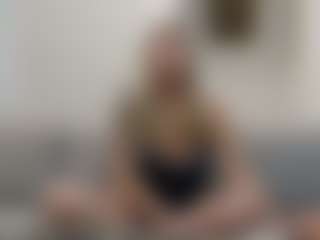 Pokaz na żywo z KatieKampbell - Blonde Hair Anal na Camsoda