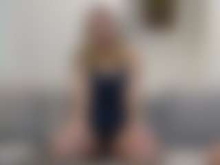 Live cam show with KatieKampbell - Blonde Hair on Fling VIP Chat