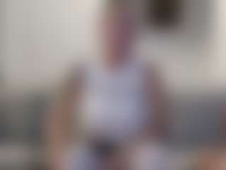 Live cam show with KatieKampbell - Blonde Hair on Camversity