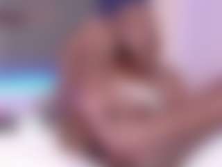 Live cam show with Chaannelqueen - Athletic on Camming Site