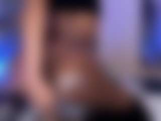 Live cam show with Chaannelqueen - Athletic on Chatstar