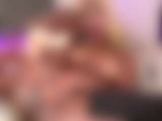 Live cam show with Chaannelqueen - Petite on Big Tits