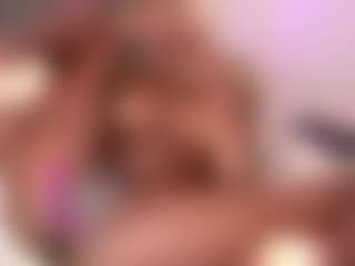 Live cam show with Chaannelqueen - Athletic on Instabang