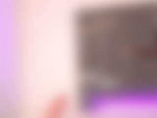 Live cam show with Chaannelqueen - Petite on fuck-show.com