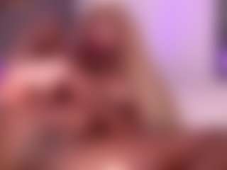 Live cam show with Chaannelqueen - Athletic Young Adult on Camsoda