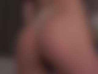 CharmaineLannan's Live Sex Cam Show
