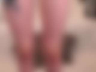 CharmaineLannan's Live Sex Cam Show
