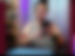 Live cam show with Cypurr - Leather on TeamSkeetLive