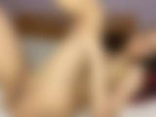 Live cam show with EldoraSebero - Teen (18+) on iamadamtest123.com