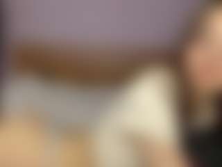 Live cam show with EldoraSebero - Dp on AdultVida.com
