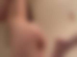 EldoraSebero's Live Sex Cam Show