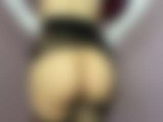 EldoraSebero's Live Sex Cam Show