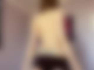 Live cam show with EldoraSebero - Genital Piercings on SinfulBabes