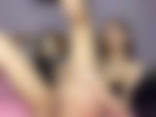 EldoraSebero's Live Sex Cam Show