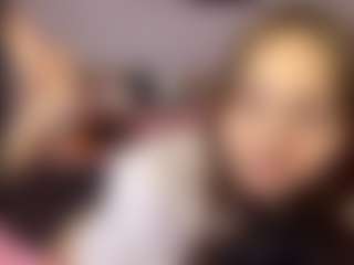 EldoraSebero's Live Sex Cam Show