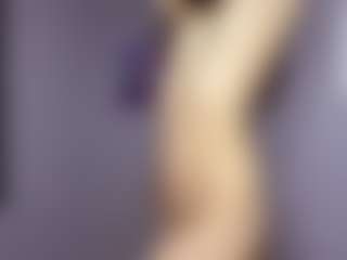 EldoraSebero's Live Sex Cam Show