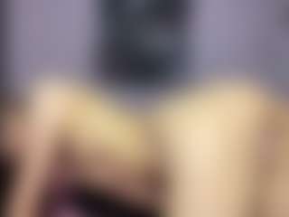 Live cam show with EldoraSebero - Playdildo on AdultVida.com