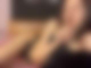 EldoraSebero's Live Sex Cam Show