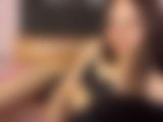EldoraSebero's Live Sex Cam Show