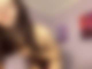 EldoraSebero's Live Sex Cam Show